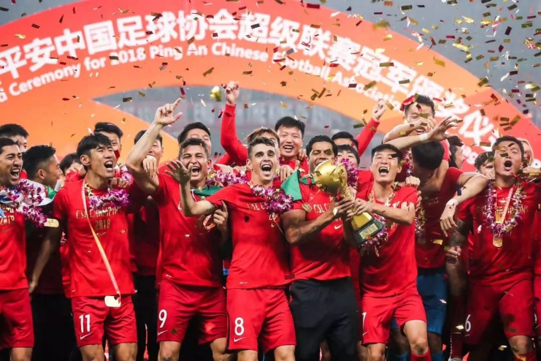 布莱恩肖选历史最佳首发阵容：魔术师乔丹伯德邓肯奥尼尔！