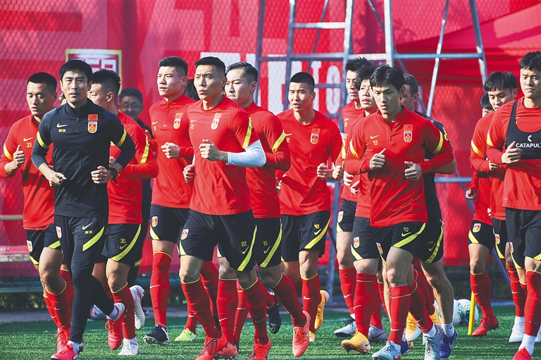 罗马诺：奥罗斯科即将加盟曼联，球员正启程前往英格兰