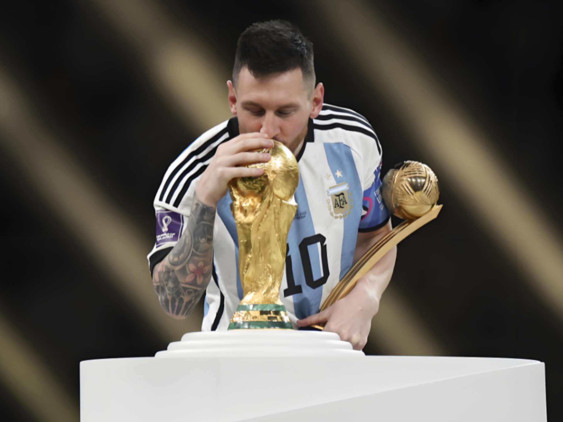 雷迪克：湖人希望东契奇尽快回归，但目前没有确切归队日期