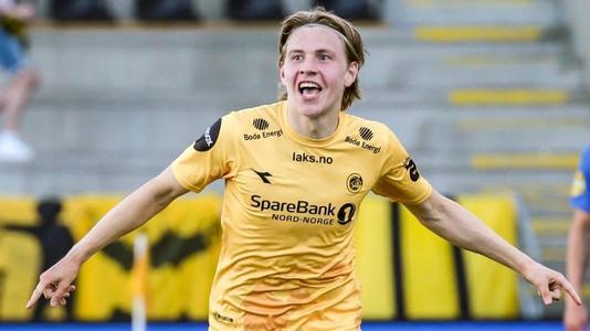 26个代言！孙颖莎再添新商务，人气成就双高，国乒招牌巨星