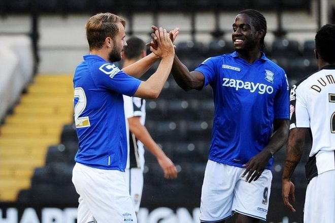 Shams：活塞&老鹰&猛龙预计将在交易中追逐浓眉