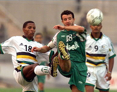 在上海旅游的奇塔迪尼重返海港俱乐部，拜访昔日教练和队友